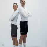 ES16 Supreme Langarmtrikot. Cremefarben